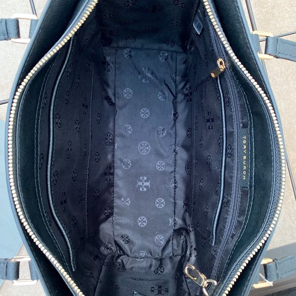 NWT Tory Burch Emerson Top Zip Tote - Picture 3 of 5